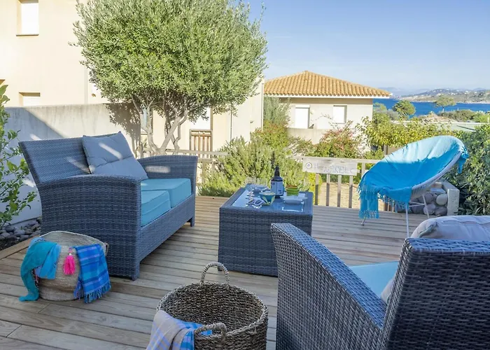 Casa Azul Turquesa Lumio (Corsica)